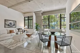 Photo #6: 425021501 Listing