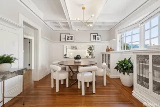 Photo #4: 425021603 Listing