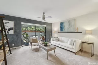 Photo #3: 425021721 Listing