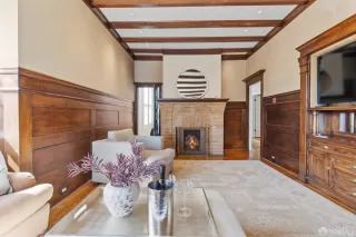 Photo #2: 425021828 Listing