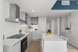 Photo #6: 425021906 Listing 