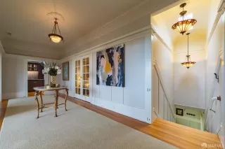 Photo #3: 425021922 Listing