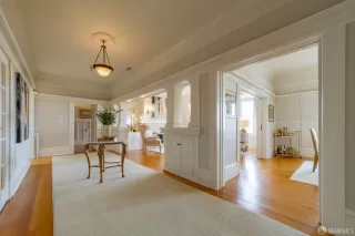 Photo #6: 425021922 Listing