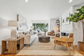 Photo #6: 425022122 Listing 