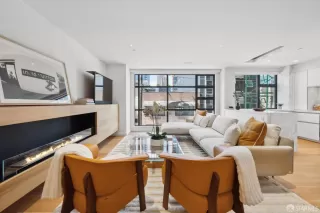 Photo #2: 425022148 Listing