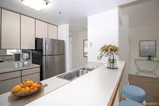 Photo #3: 425022351 Listing 