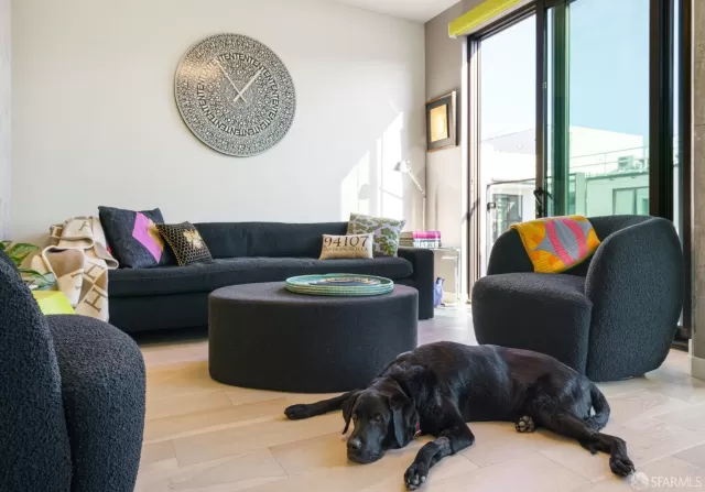 MLS: 425022362 Condo For Sale