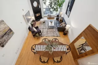 Photo #3: 425022387 Listing 