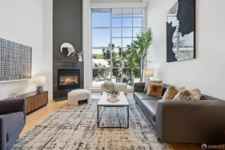 Photo #5: 425022387 Listing 