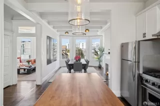 Photo #3: 425022395 Listing