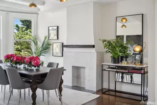 Photo #5: 425022395 Listing