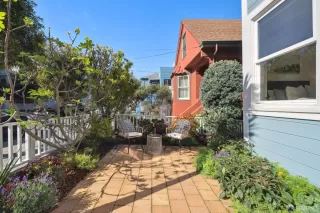 Photo #3: 425022409 Listing 