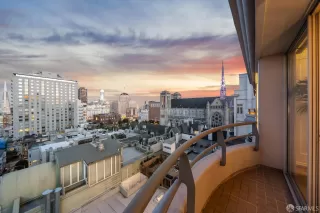 Photo #4: 425022567 Listing