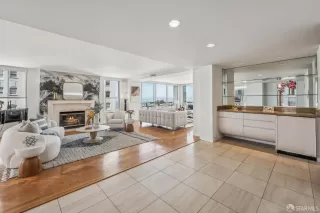 Photo #5: 425022567 Listing