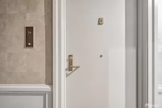 Photo #2: 425022820 Listing