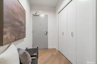 Photo #5: 425022820 Listing