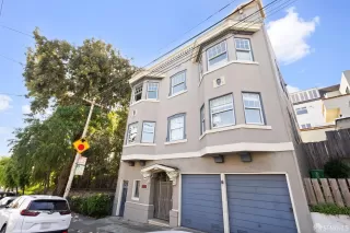 Photo #2: 425023042 Listing