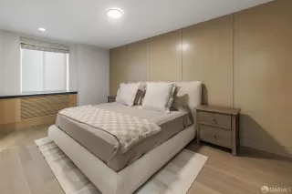 Photo #5: 425023066 Listing