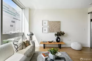 Photo #5: 425023535 Listing 