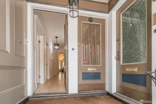 Photo #3: 425023690 Listing