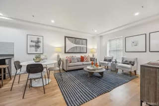 Photo #3: 425023730 Listing