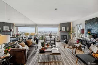 Photo #4: 425023766 Listing