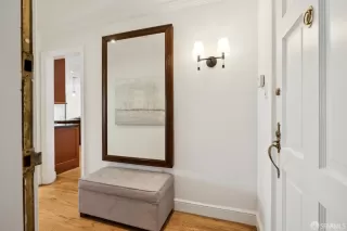 Photo #3: 425024381 Listing