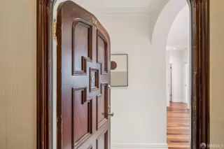 Photo #4: 425024443 Listing