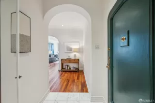 Photo #6: 425024443 Listing