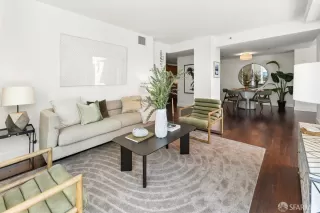 Photo #6: 425024548 Listing 