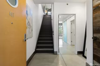 Photo #6: 425024642 Listing