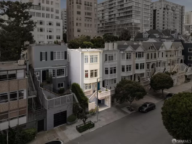 MLS: 425024687 Condo For Sale