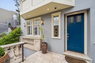 Photo #3: 425024687 Listing