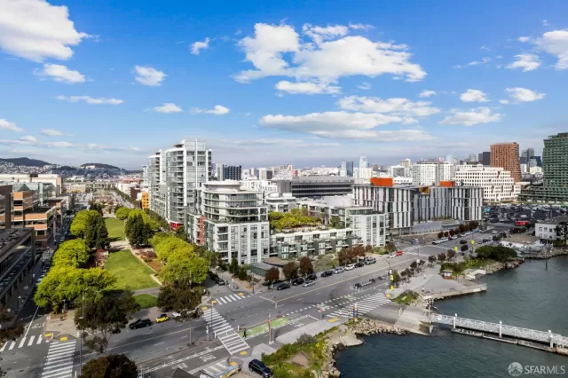 MLS: 425025384 Condo For Sale