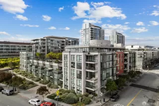 Photo #2: 425025384 Listing 