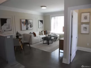 Photo #5: 425025473 Listing