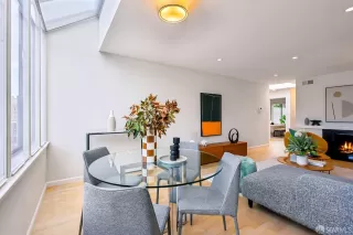 Photo #5: 425025524 Listing