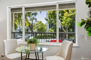 Photo #5: 425026608 Listing