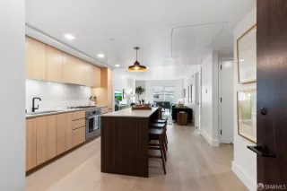 Photo #1: 425026631 Listing