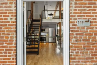 Photo #5: 425026693 Listing 