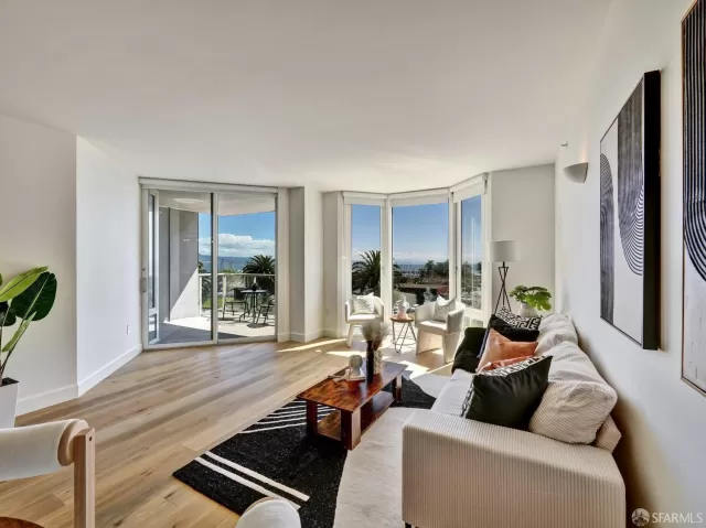 MLS: 425027200 Condo For Sale