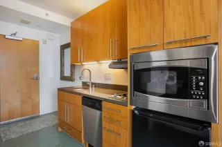 Photo #3: 425027552 Listing