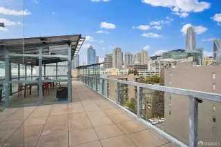 Photo #5: 425027552 Listing