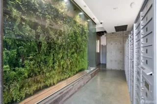 Photo #6: 425027552 Listing