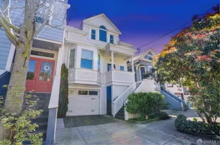 Photo #1: 425027677 Listing