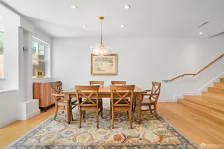 Photo #6: 425027677 Listing