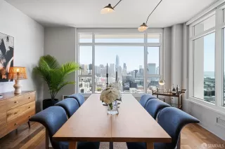 Photo #2: 425027824 Listing