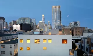 Photo #2: 425028868 Listing