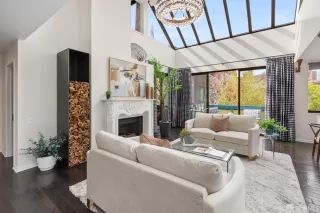 Photo #2: 425028884 Listing 