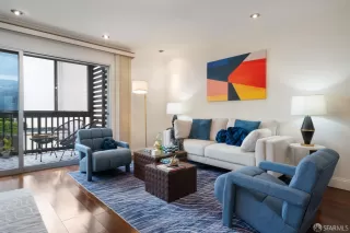 Photo #2: 425028937 Listing 